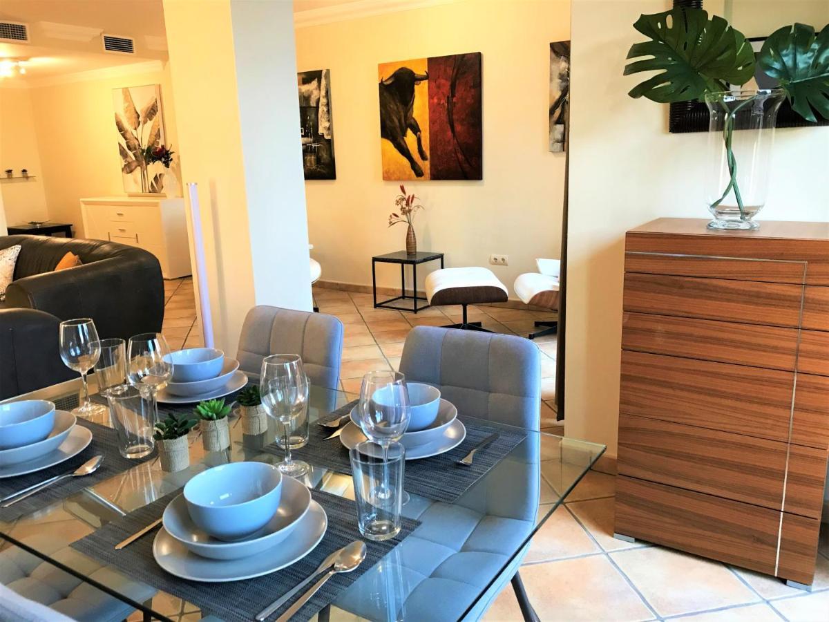 Apartments El Paraiso Beach 埃斯特波纳 外观 照片